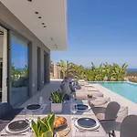Sky Sea View Heated Pool Villa *