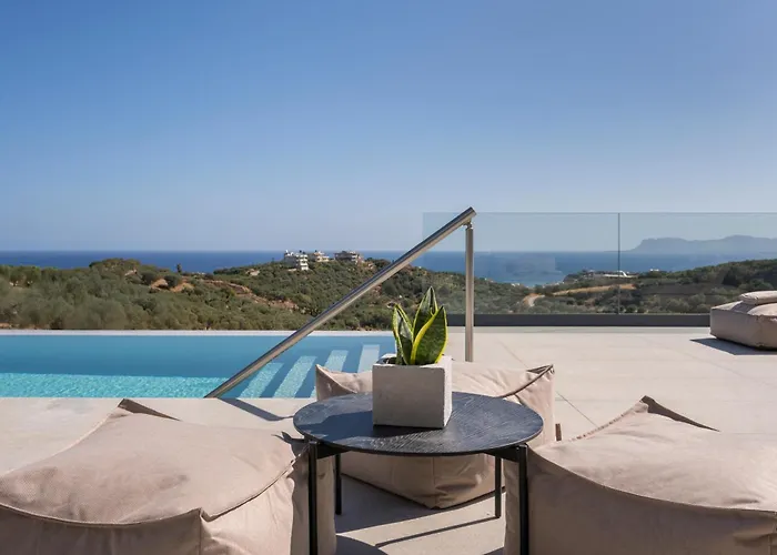 Sky Sea View Heated Pool Villa *